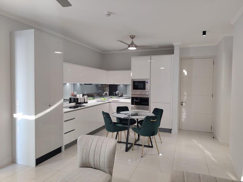 Modern 2-Bedroom Apartment with Spectacular Views in Waterfall - Photo 3
