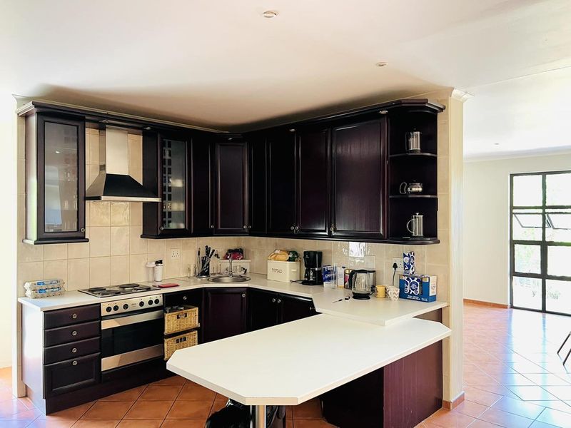 4 Bedroom House For Sale in Ludwigsdorf - Photo 9