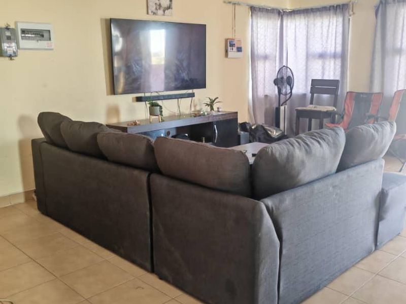 Two bedrooms house for sale in Arandis Extension 5,  Selling Price N$670000 (cost excluded), erf size 307 sqm - Photo 3