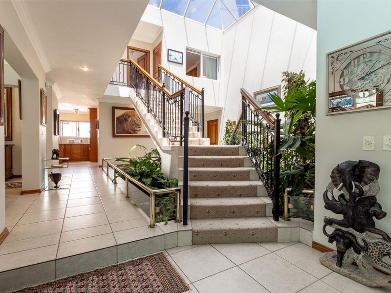 4 Bedroom House for Sale in Dainfern Golf Estate - Photo 4