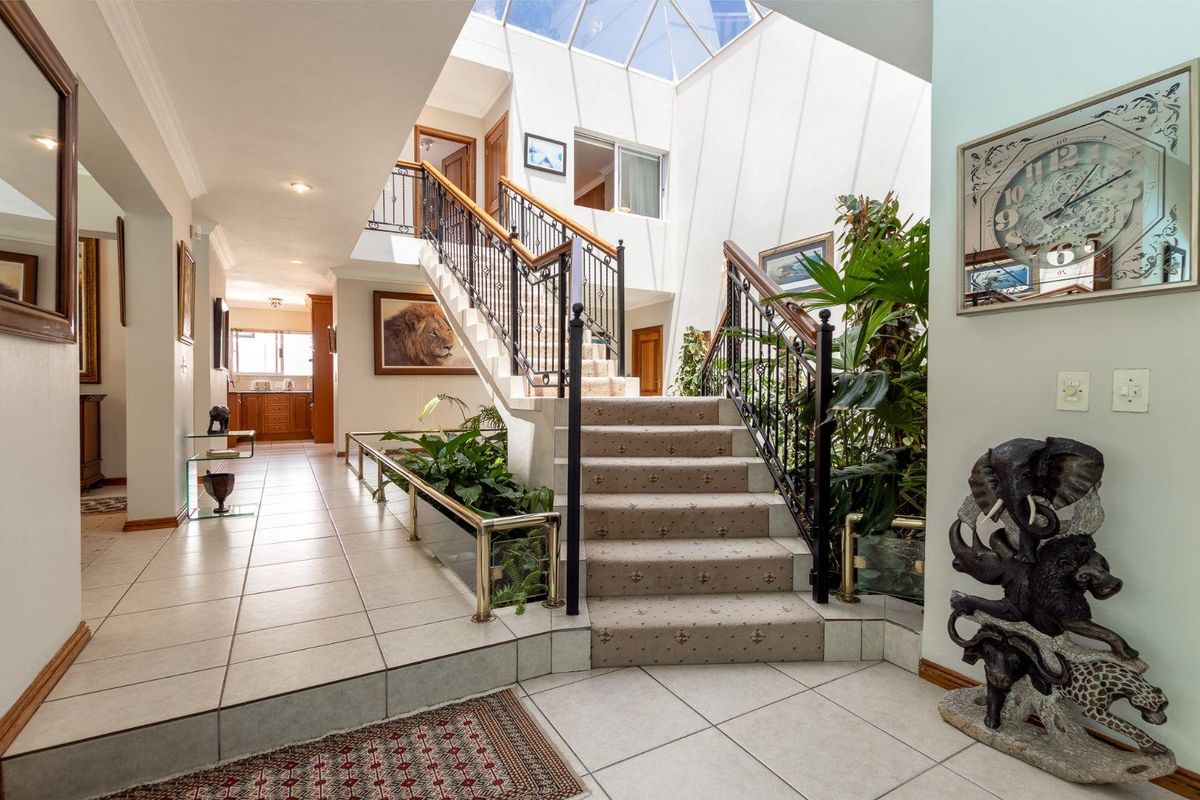 4 Bedroom House for Sale in Dainfern Golf Estate - Photo 4