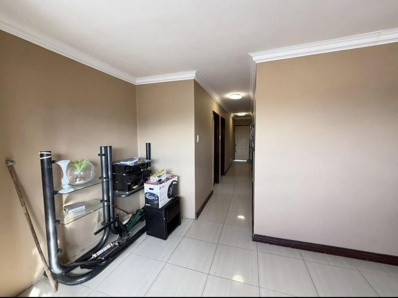 Double-Storey Family Home | Cimbebasia N$ 2,700,000 excluding costs - Photo 5