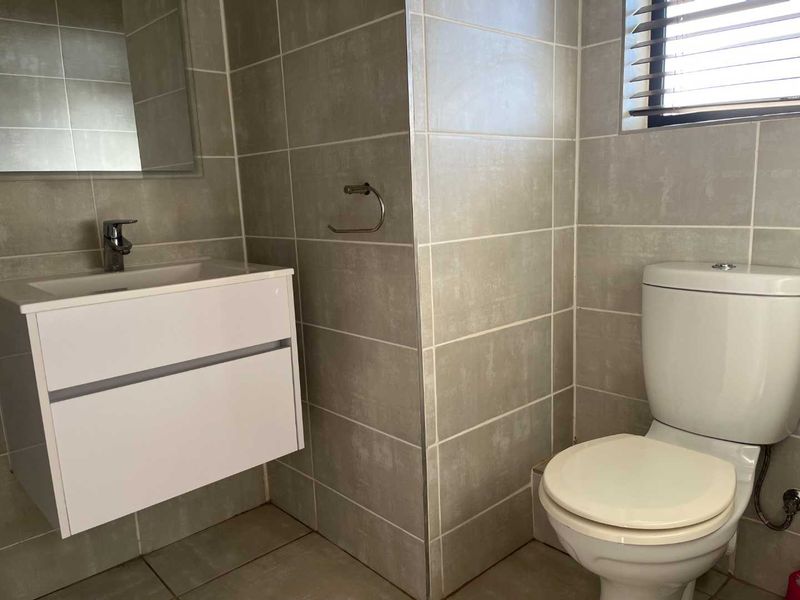 EXCLUSIVE MANDATE..Priced to Sell. Distant Seaviews , Ballito Hills Lifestyle Estate - Photo 10