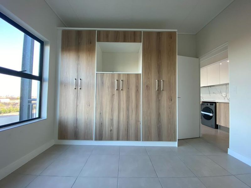1 Bedroom Apartment in Sandown - Photo 10