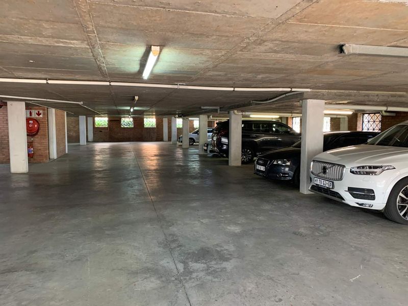 325.9m2 Second Floor Office To Let | Pinewood Office Park, Woodmead - Photo 4