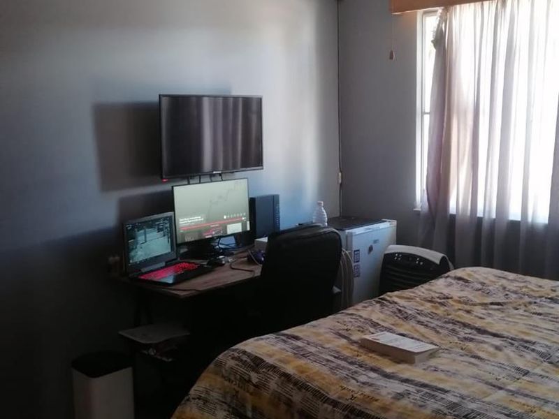 Free Standing House To Let In Suiderhof - Photo 8