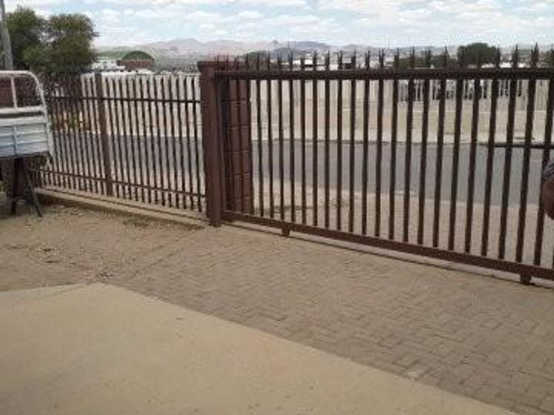 WAREHOUSE TO LET - LAFRENZ INDUSTRIAL. - Photo 6