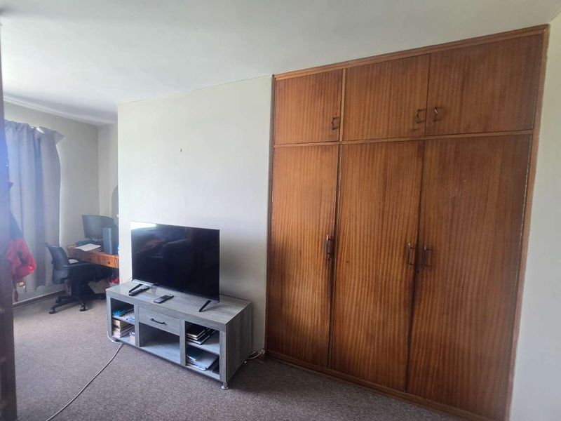 Lock-up-and-go convenience in the heart of Port Elizabeth - Photo 6