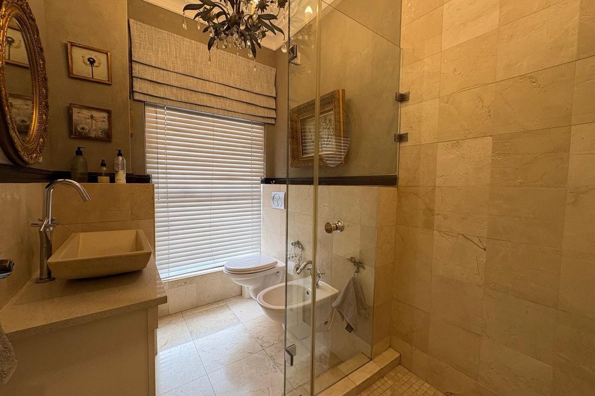 Furnished Studio in West Beach - Photo 4