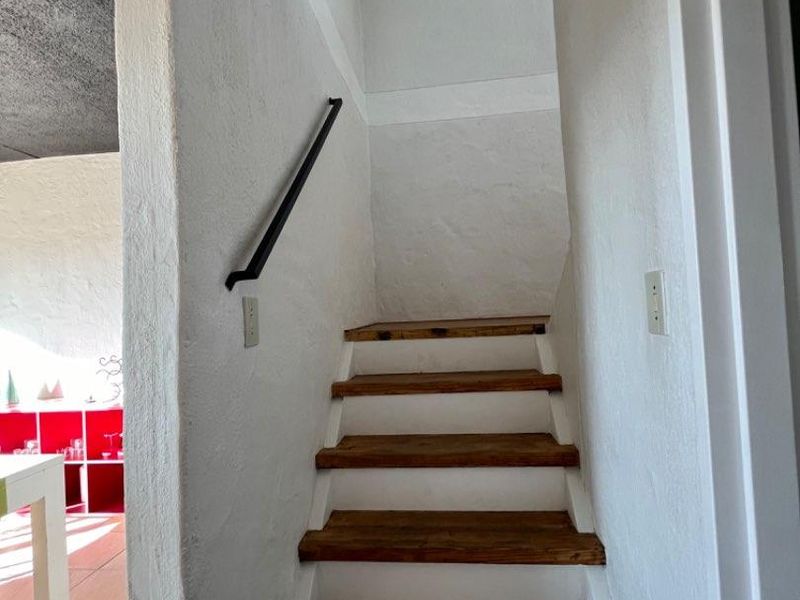 Fully Furnished Duplex with Stunning Views – Windhoek West for Rent ! N$ 20 000 pm - Photo 6