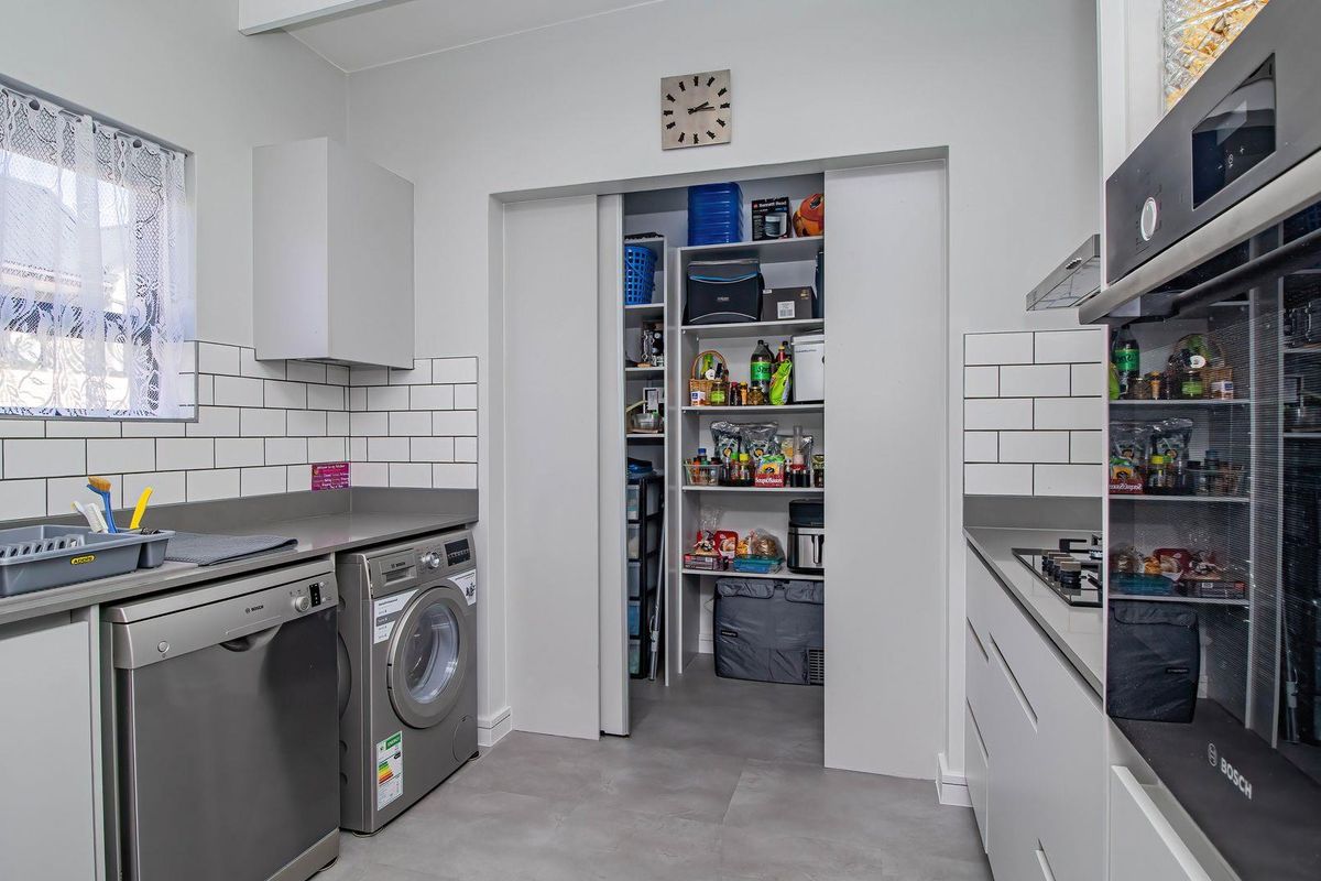 Charming 2 Bedroom Home for Sale in Hartland Retirement Village - Photo 5