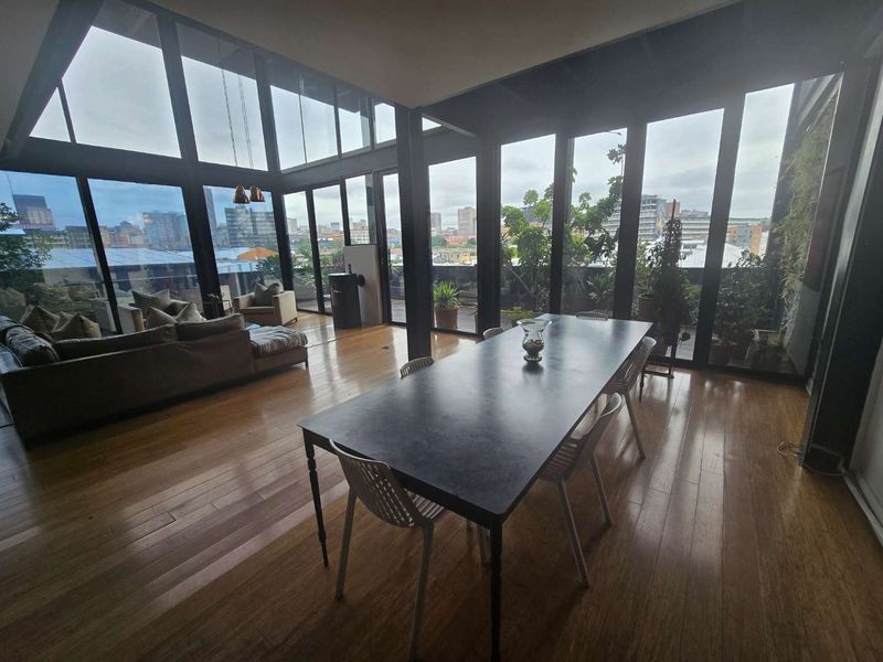 Modern Two-Bedroom Apartment with Stunning Views in Maboneng - Photo 10