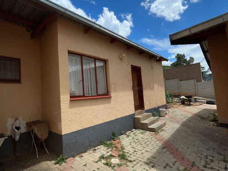 Ol Rocky Crest House For Sale | N$ 1,570,000 ( Cost Excluded) - Photo 9