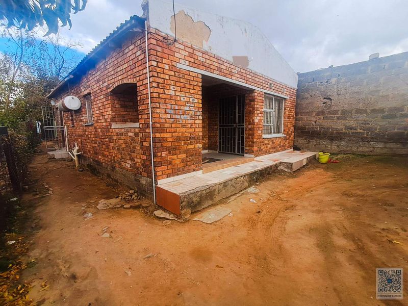2 Bedroom House In Ivory Park Ext 2 - Photo 1