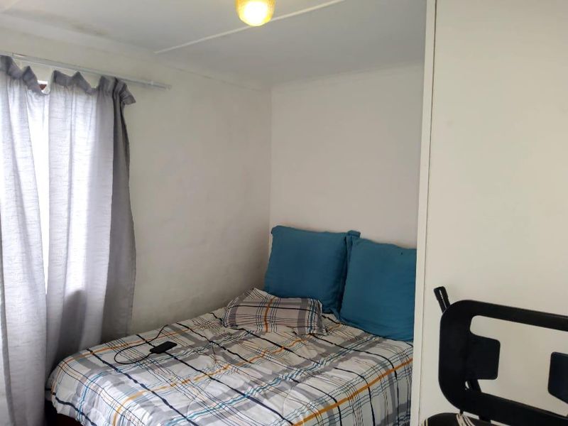 Secure & Comfortable 2-Bedroom Home For time owners, for investment - Photo 7