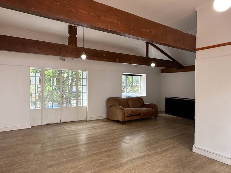 102m2 office to let in prime location - Photo 7