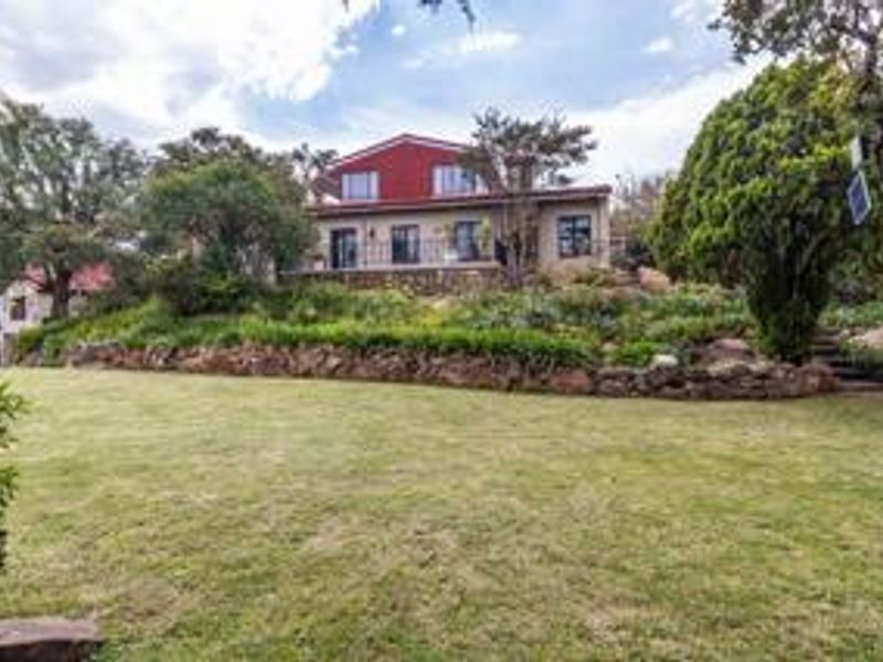 Premier Multi-Dwelling Estate in Oakdene Hills – Scenic Views, Private Sanctuary & Income Potential! - Photo 5