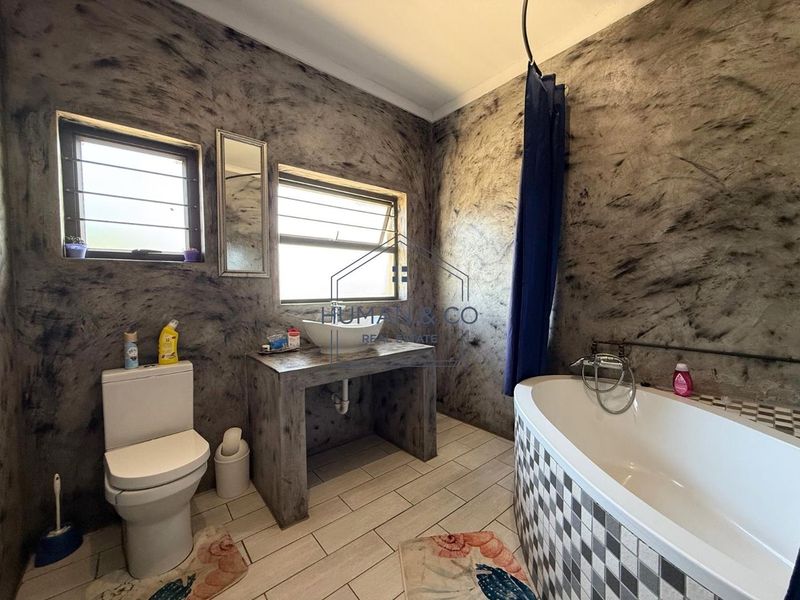 FOR SALE | PRIME CENTRAL PROPERTY WITH OFFICE POTENTIAL - Photo 9