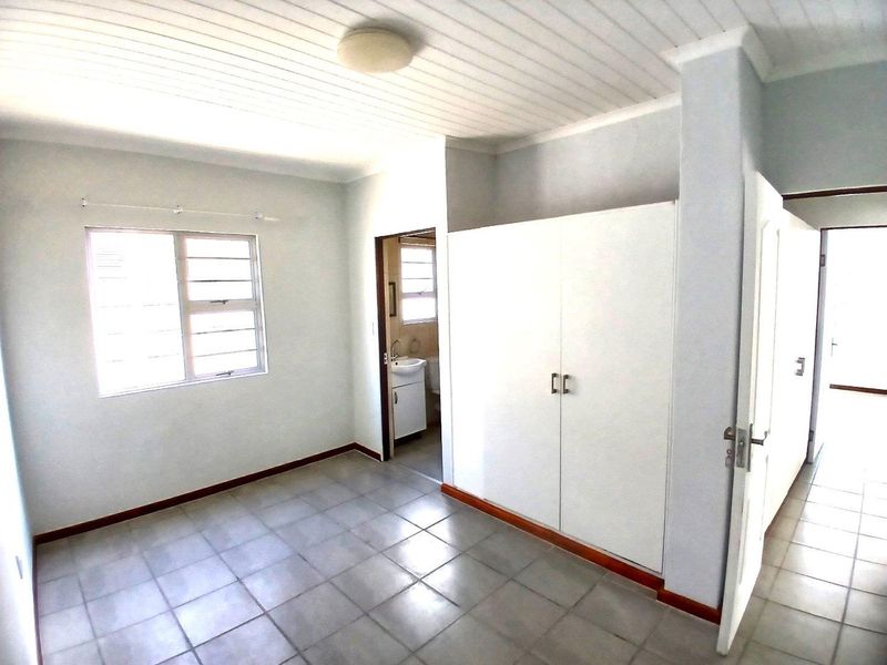 BUILT 6 YEARS BACK; WALKING DISTANCE TO OCEAN - Photo 9