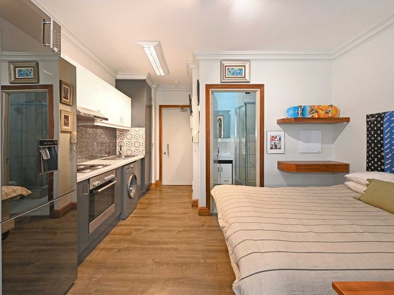 Studio Apartment in the Heart of Cape Town CBD - Photo 9