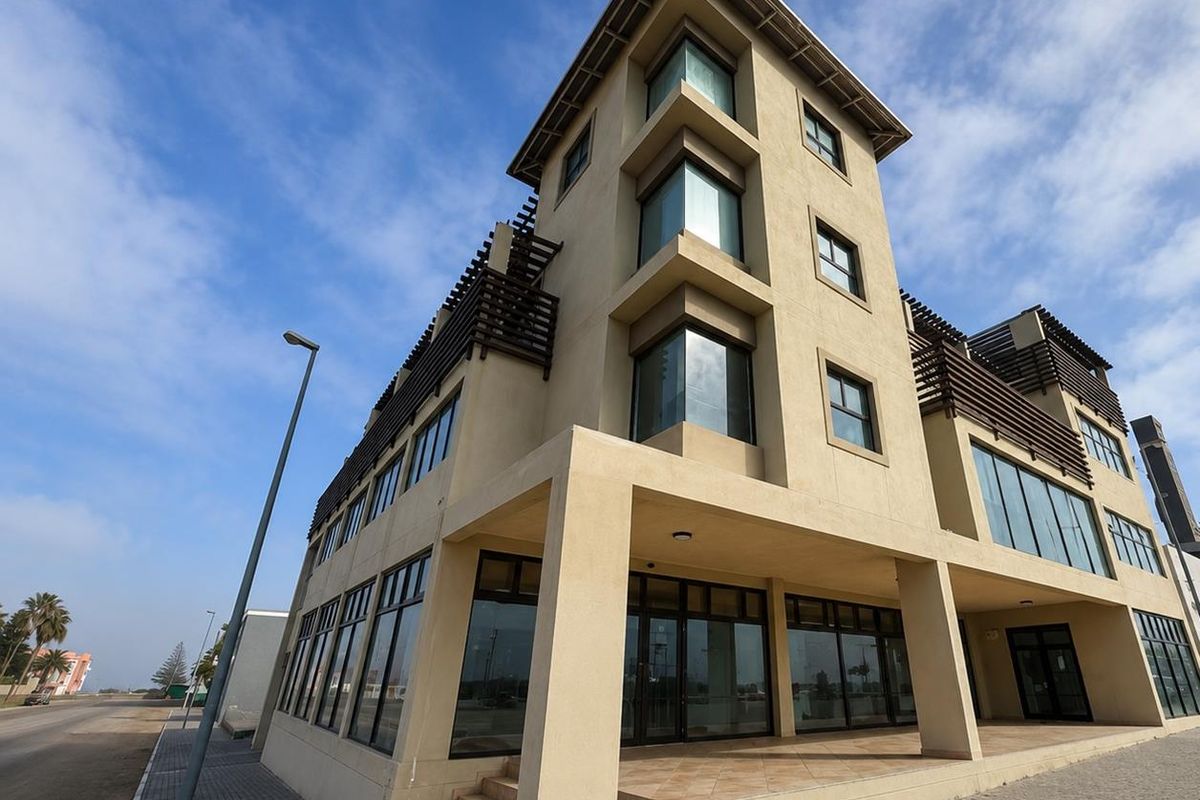 FOR SALE: PRIME MIXED-USE INVESTMENT PROPERTY WITH OFFICES, APARTMENTS & PENTHOUSE , CENTRAL, SWAKOPMUND - Photo 3