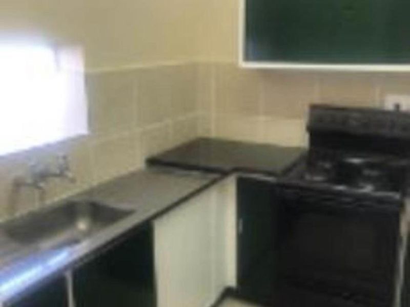 1 Bedroom apartment in Sunnyside - Photo 5