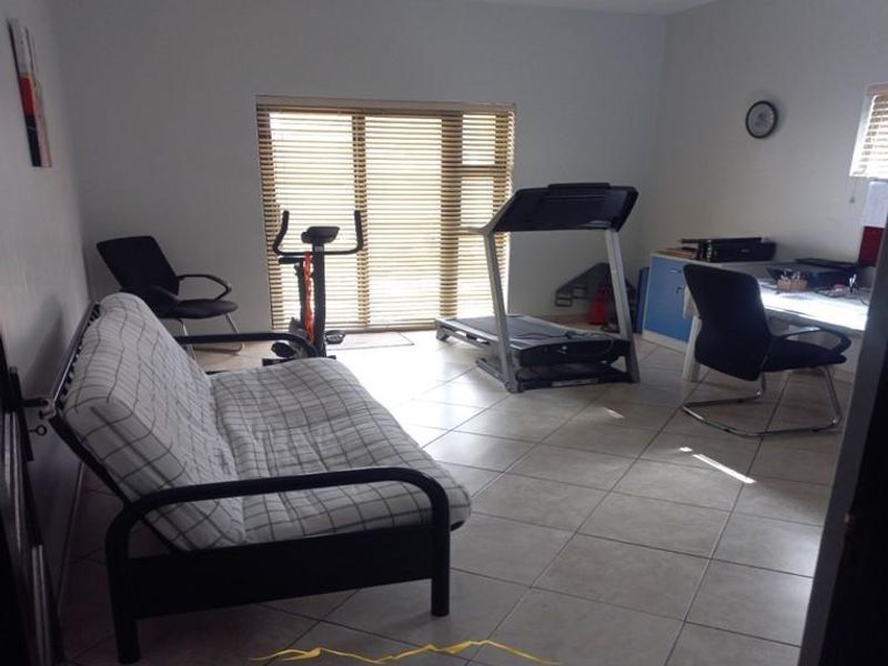 Walvisbay, Fairways Estate |  Stunning Family home for sale - Photo 8