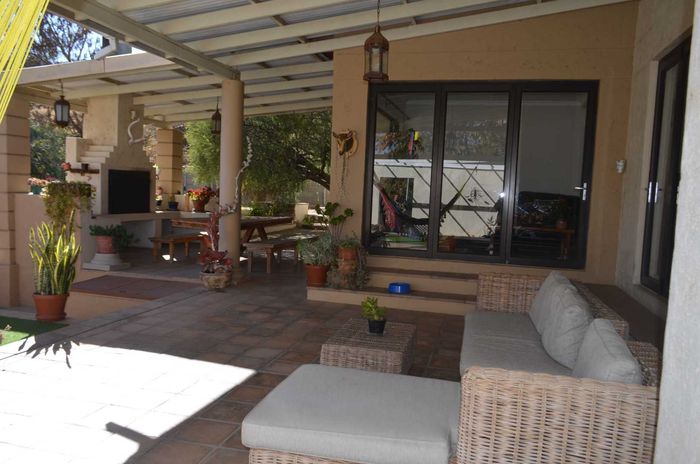 Property #2554082, House For Sale in Suiderhof