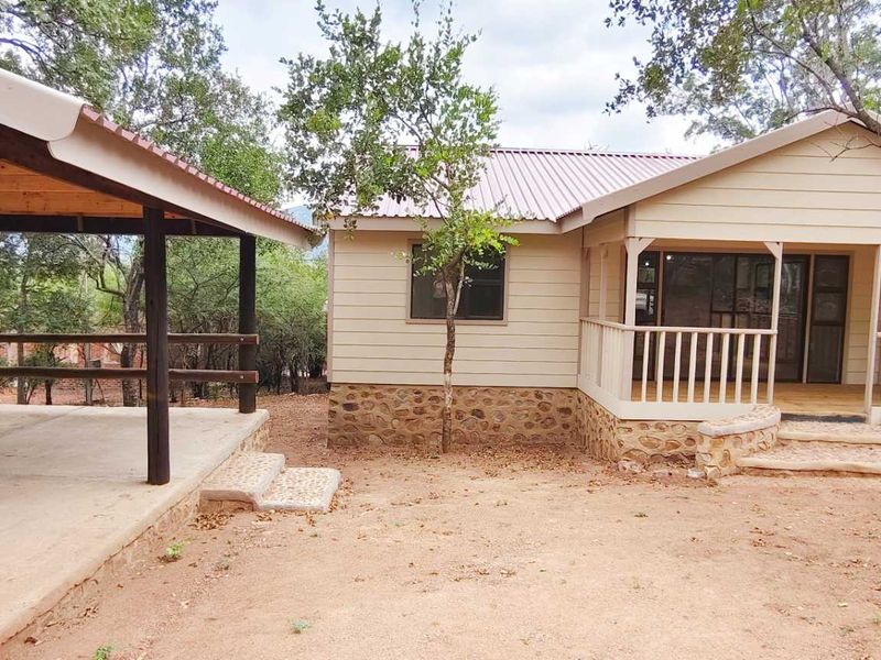 Modern Off-Grid Living: Brand New Nutech Home - Photo 2