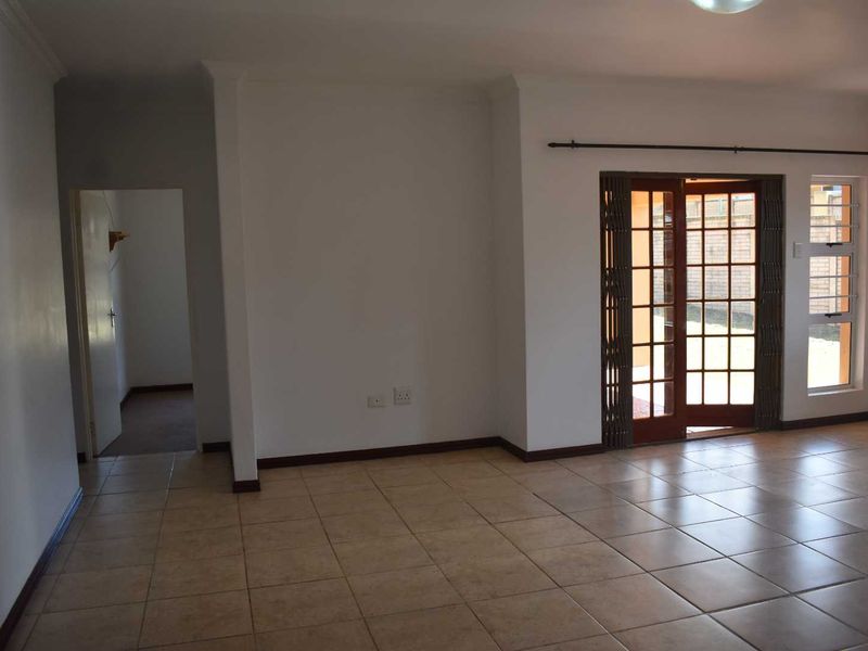 Priced to sell  fast! - Photo 8