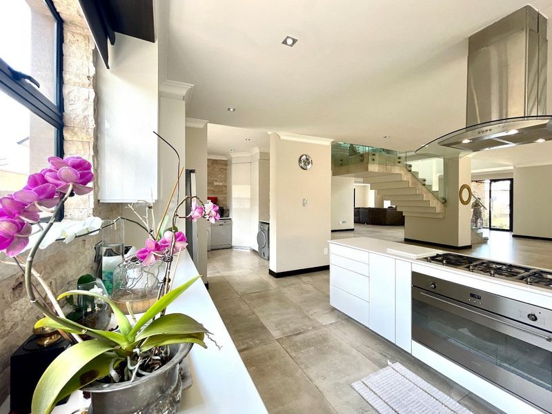 Stunning Open Plan Five Bedroom Home For Sale In Waterfall Country Estate - Photo 3