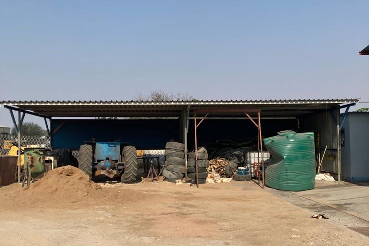 FOR SALE - Property with various Warehouses in Outjo - Photo 5