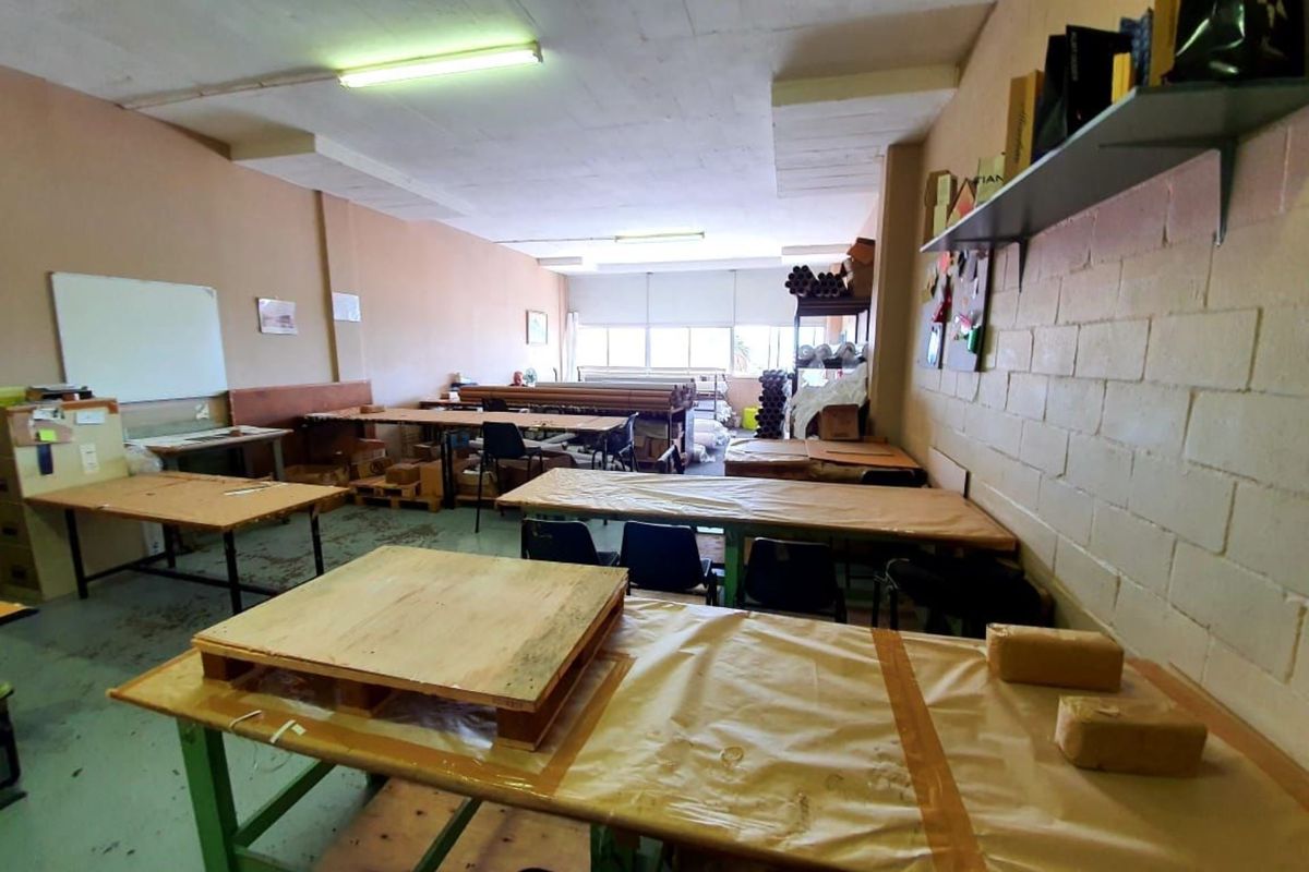 Spacious and Versatile Unit in a Prime Location - Photo 5