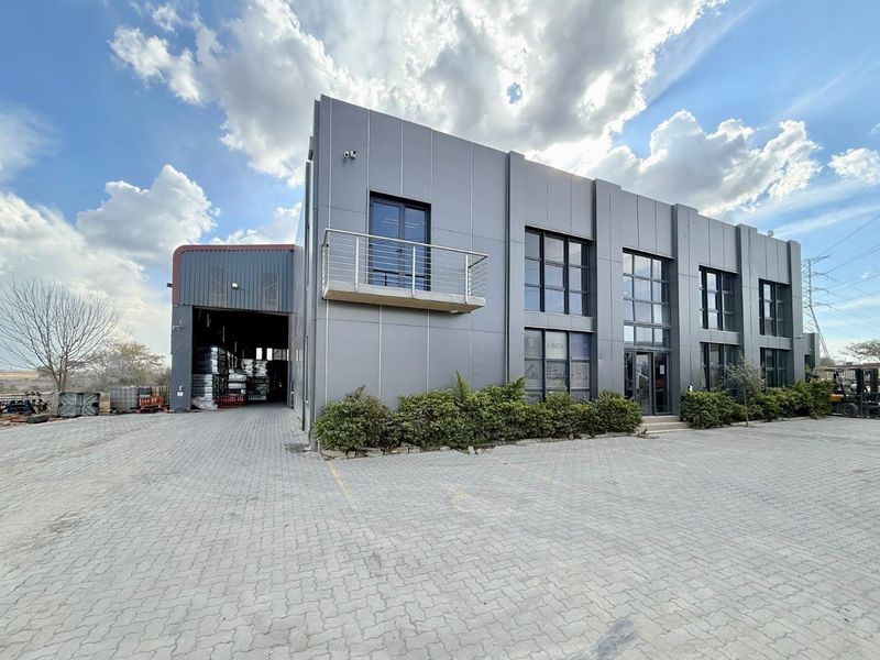 Spacious Warehouse in Samrand - Photo 5