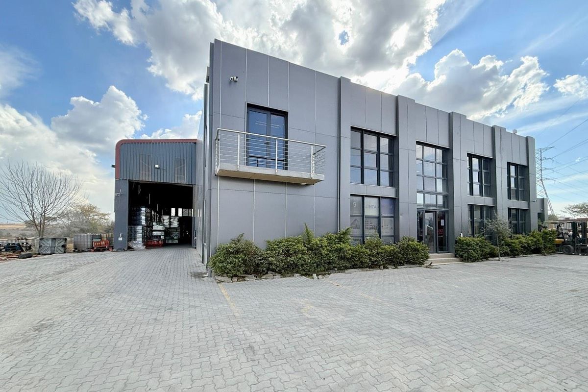 Spacious Warehouse in Samrand - Photo 5