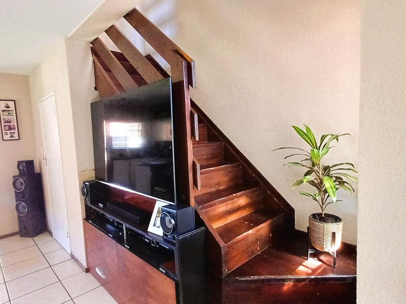 The Perfect First Home: Duplex Living with Room to Grow - Photo 6