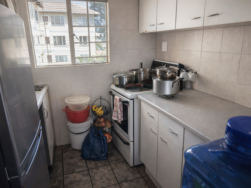 1st floor Flat - Photo 2