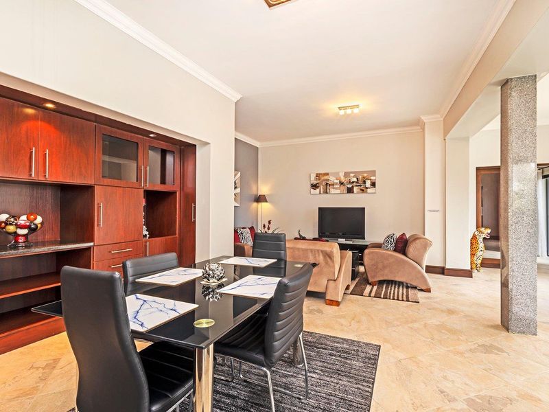 Discover the Ultimate in Exclusive Luxury and Privacy: Majestic Tuscan Mansion with Panoramic Views - Photo 10