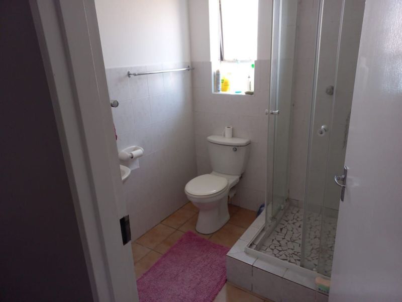 Female Student Accommodation - Summerstrand - Photo 8