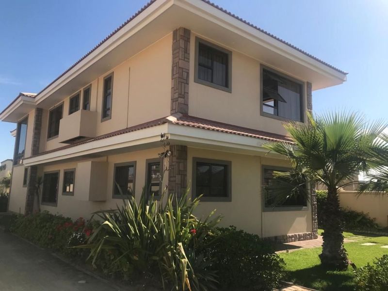 FOR SALE- 4 BEDROOM HOUSE IN VOGELSTRAND, SWAKOPMUND, NAMIBIA - Photo 6
