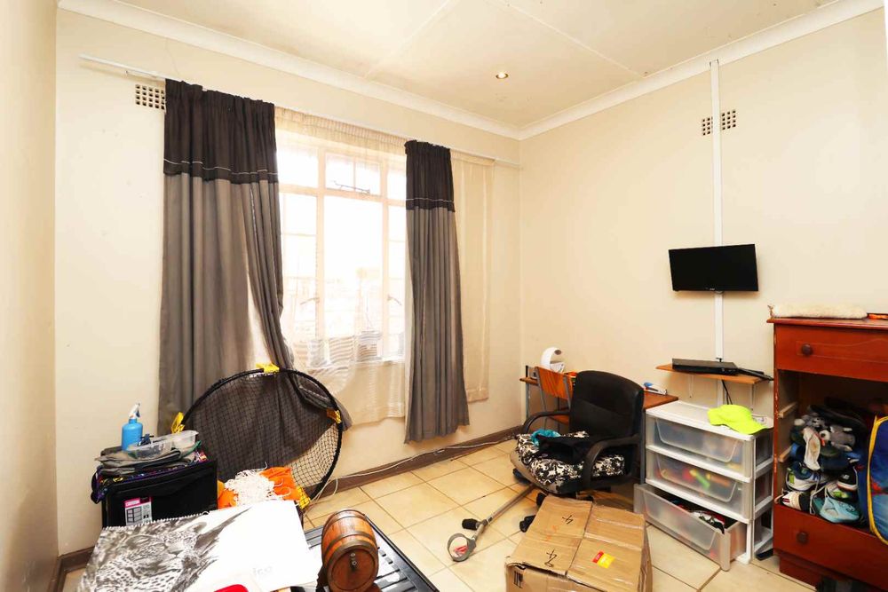 1st bedroom main house