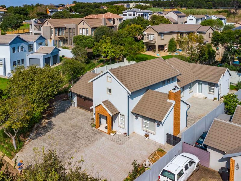 Stylish, Spacious & Secure – The Perfect Family Home in Mooikloof Country View Estate - Photo 3