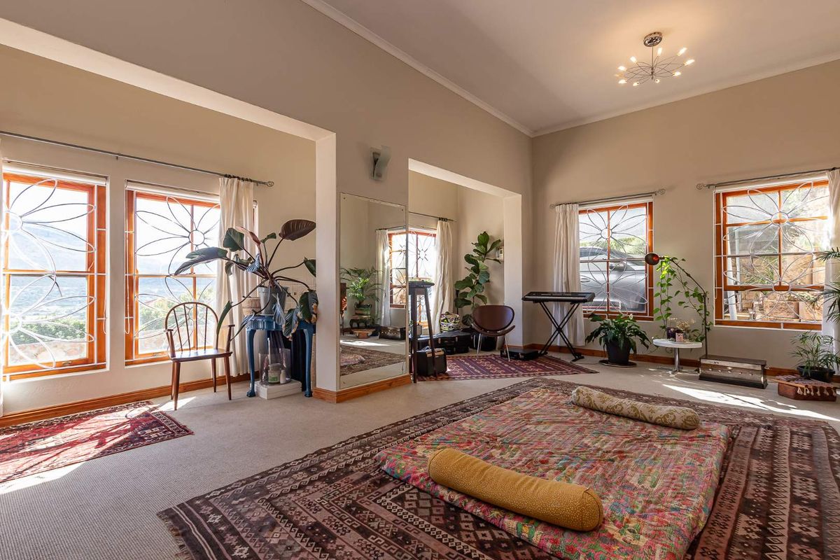 A Home That Embraces Coastal Living - Photo 5