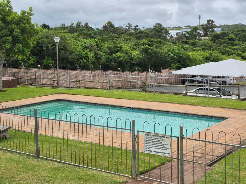 Well positioned apartment in sought ater complex! - Photo 5