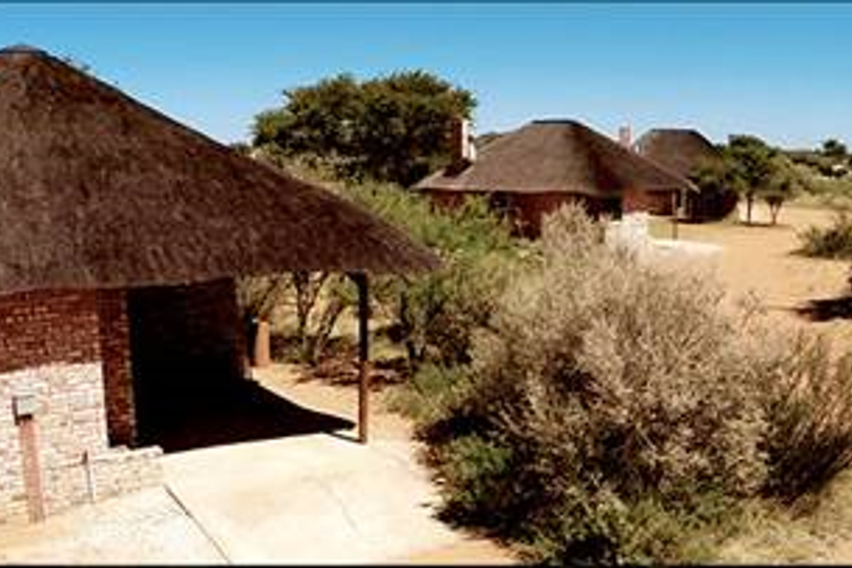 Beautiful Namibian Lodge with loads to offer - Photo 3