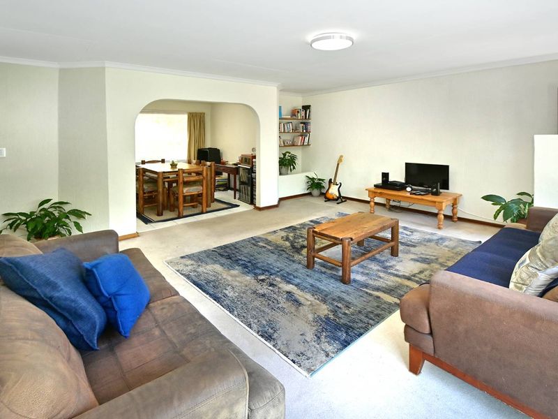 Charming Family Home in Excellent Estate - Photo 5