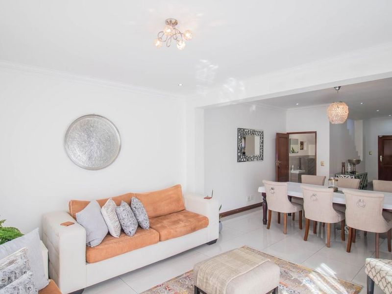 3-Bedroom, 2 Bathroom House in San Vincenzo - Photo 10