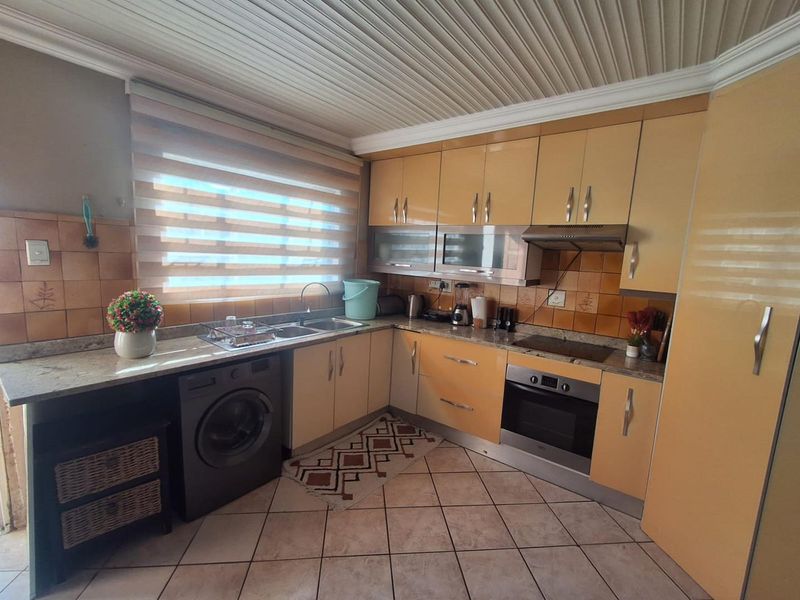 FAMILY AND PET FRIENDLY COMPLEX - LIEFDE EN VREDE - Photo 4