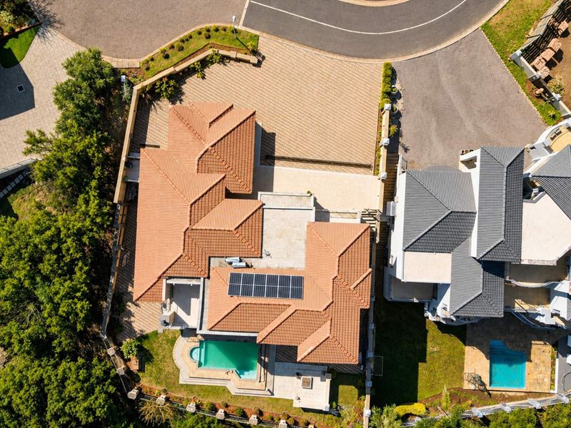 Sophisticated 5-Bedroom Residence with Spectacular Views – Xanadu Nature Estate - Photo 3