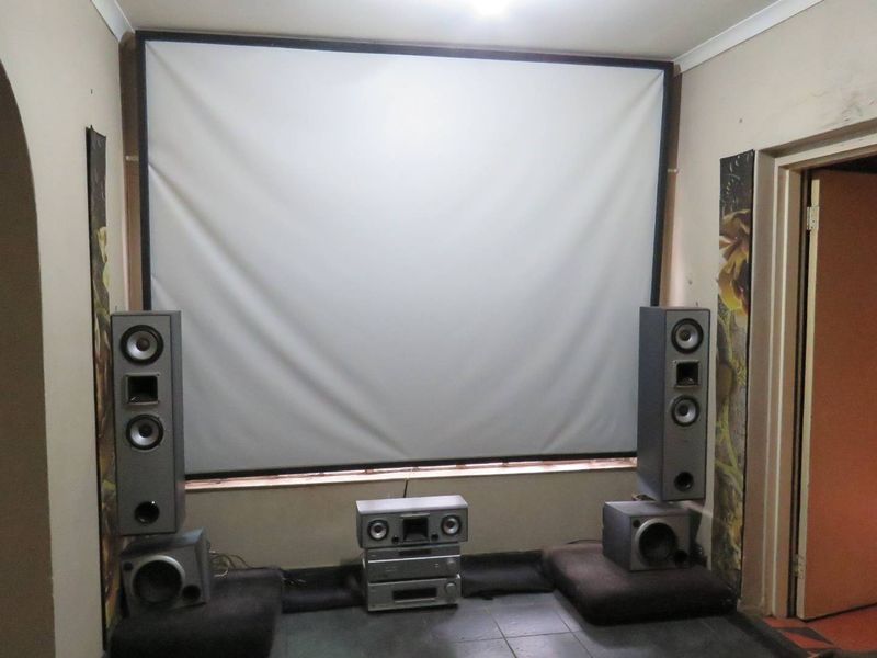 Corner Stand Comfort with Cottage & Cinema Flex Space - Photo 9
